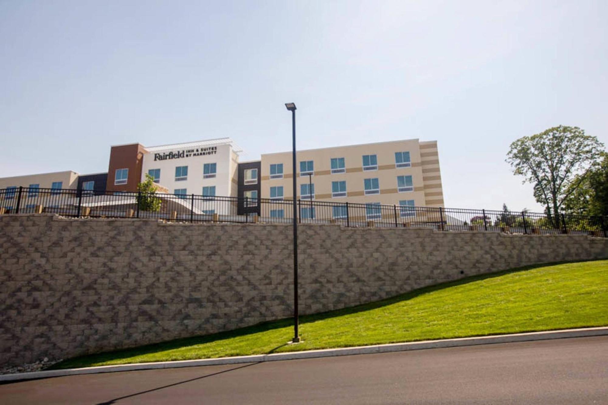 Fairfield Inn & Suites By Marriott Philadelphia Broomall/Newtown Square Exteriér fotografie